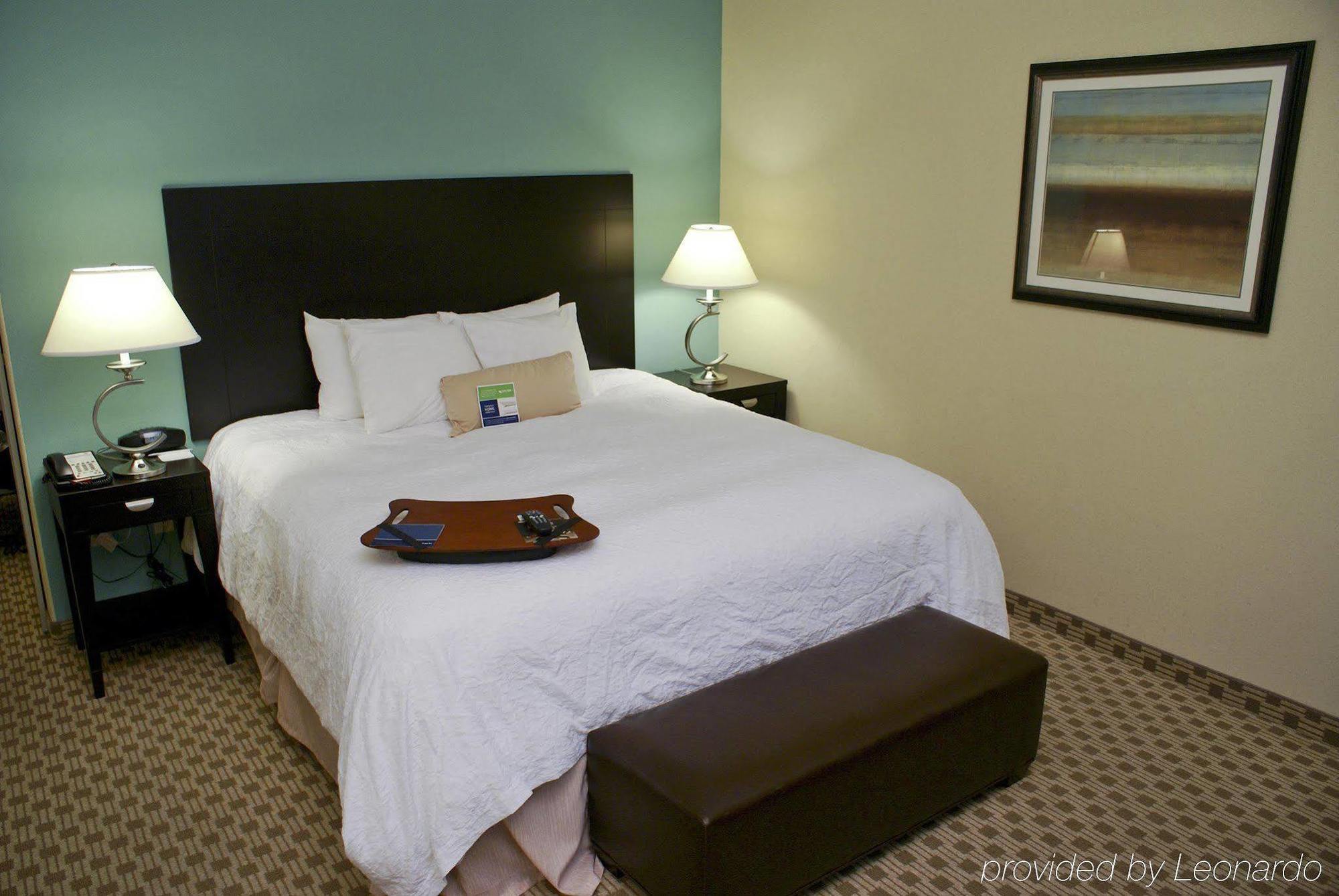 Hampton Inn Orange Habitación foto